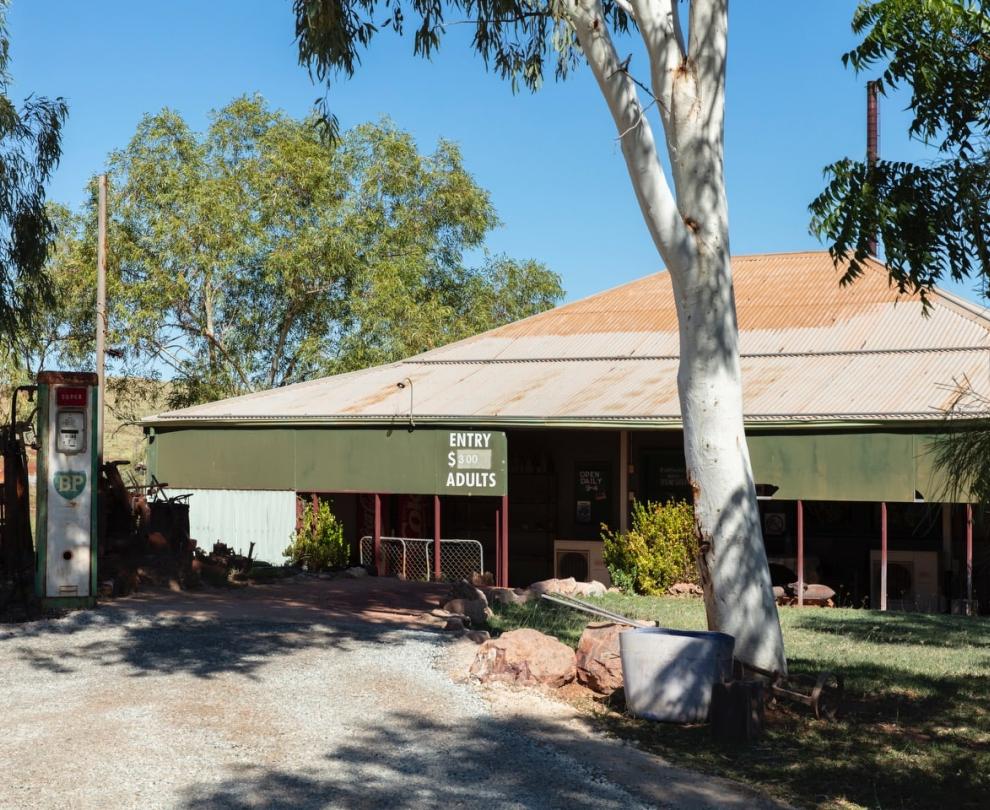 Comet Gold Mine and Tourist Centre Overview