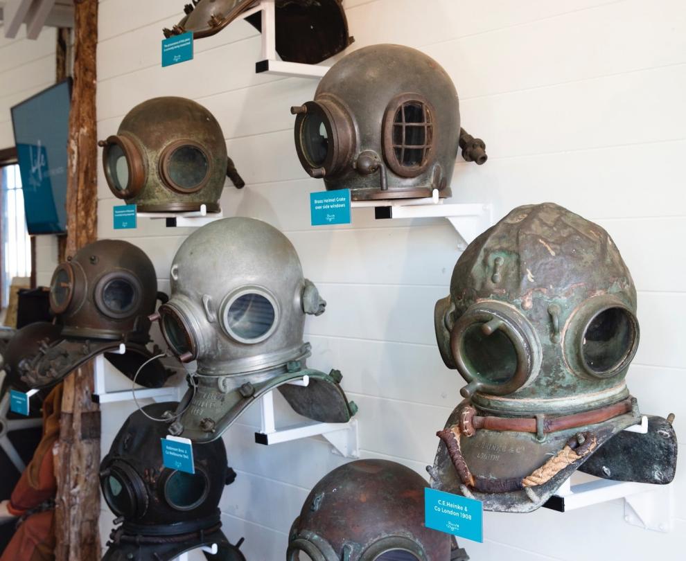 Pearl Luggers Overview