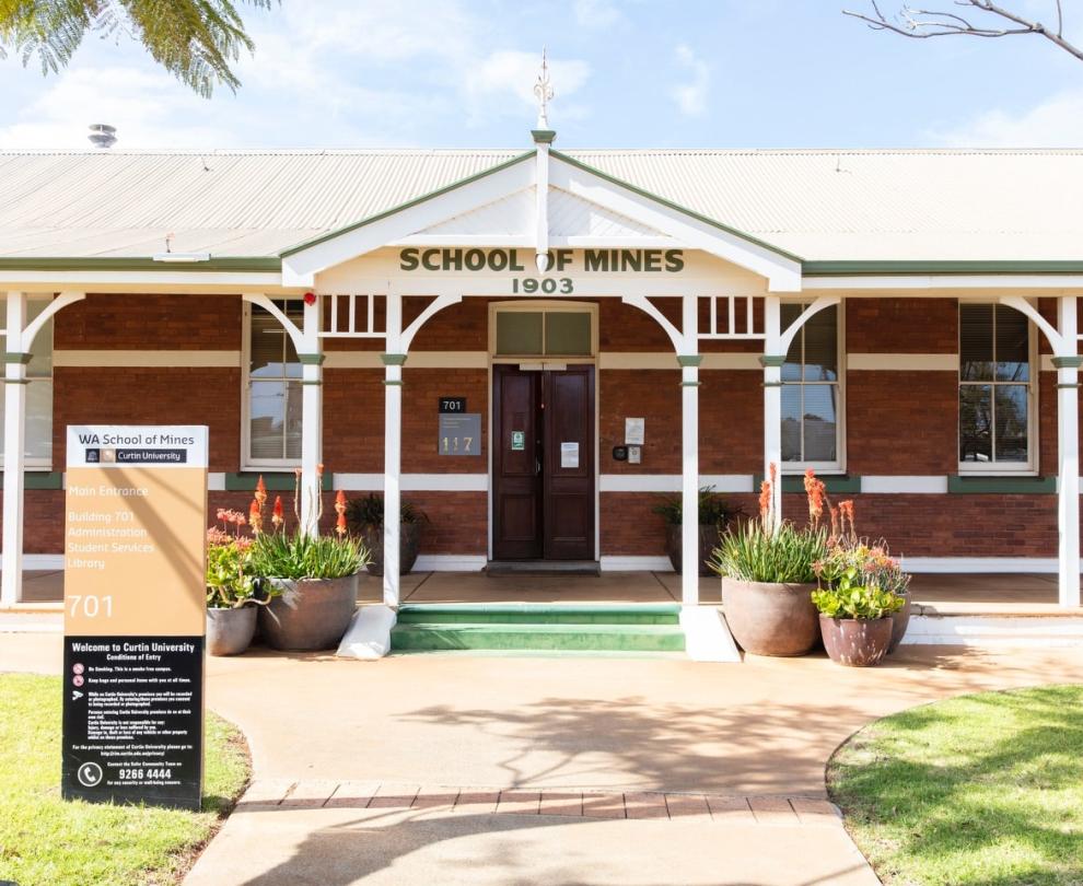 WA School of Mines Mineral Museum Overview
