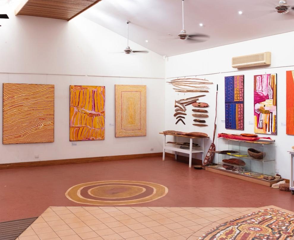 Warlayirti Artists Overview