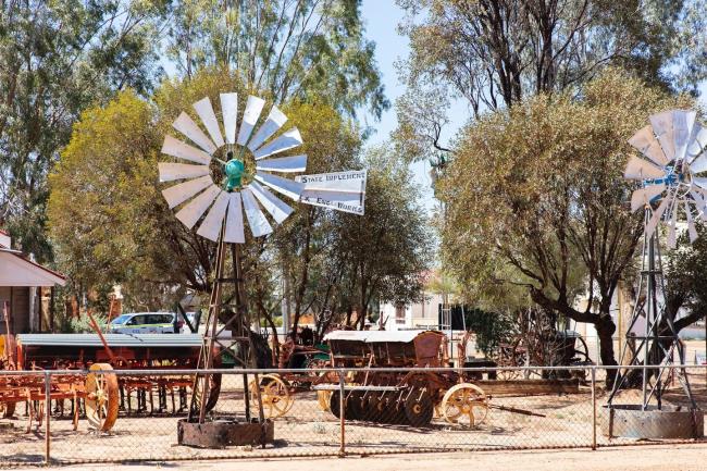 Bargain ‘baby’ windmill