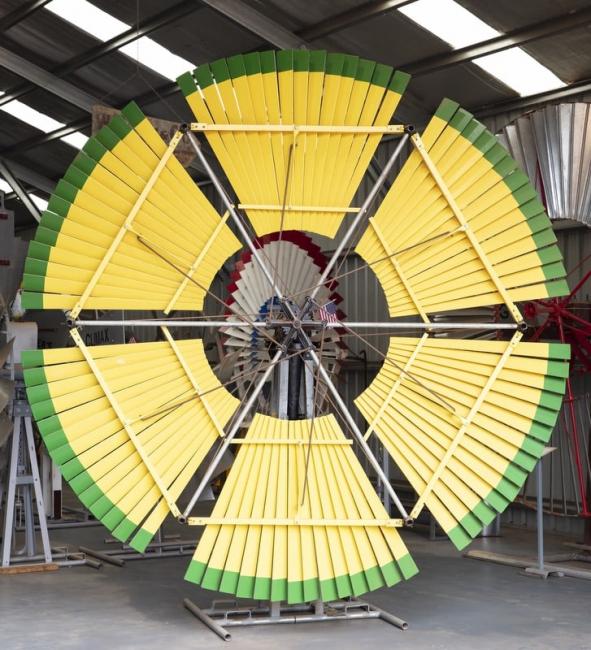 A windmill that waves at you