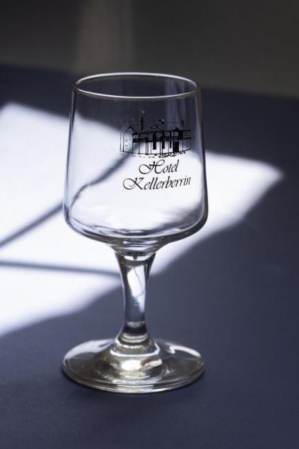 An unfashionable drop