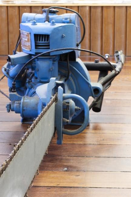 Blue Streak Two-Man Chainsaw