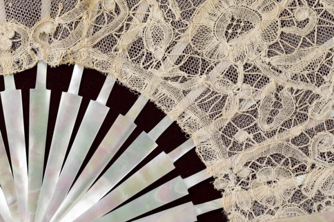 Brussels lace fan