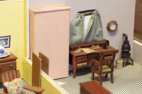 Model of post office residence