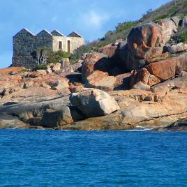 Point King Lighthouse and Cottage Ruins