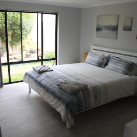 Warnbro Beach Family Accommodation